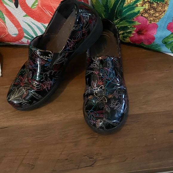 Dansko - Picture 1 of 3
